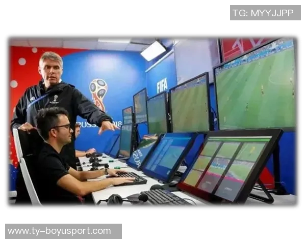 裁判因VAR技术影响判断能力遭质疑专家称误判现象普遍不应过分指责