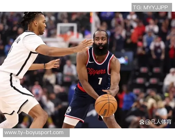 快船发布海报庆祝胜利哈登精彩投篮瞬间成焦点