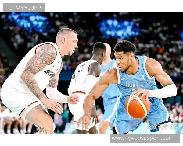 字母哥火力全开22投16中砍下37分8板7助2盖帽带队大胜正负值高达18 字母哥火力全开22投16中砍下37分8板7助2盖帽带队大胜正负值高达18