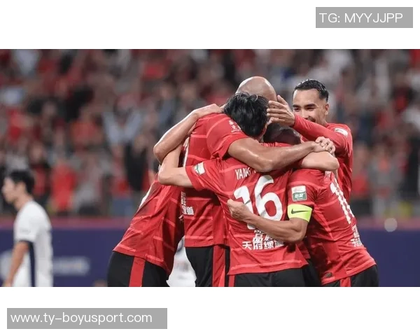 罗慕洛第23分钟因伤落泪退场德尔加多紧急替补登场助阵 罗慕洛第23分钟因伤落泪退场德尔加多紧急替补登场助阵