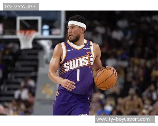 布克半场表现分析：进攻欲望强烈却命中率低贡献15分4板3助正负值高达22